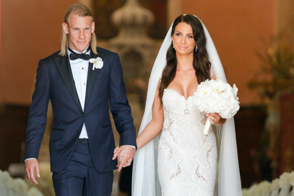 Ivana Vida izgledala je prelijepo u čipkastoj vjenčanici s biserima