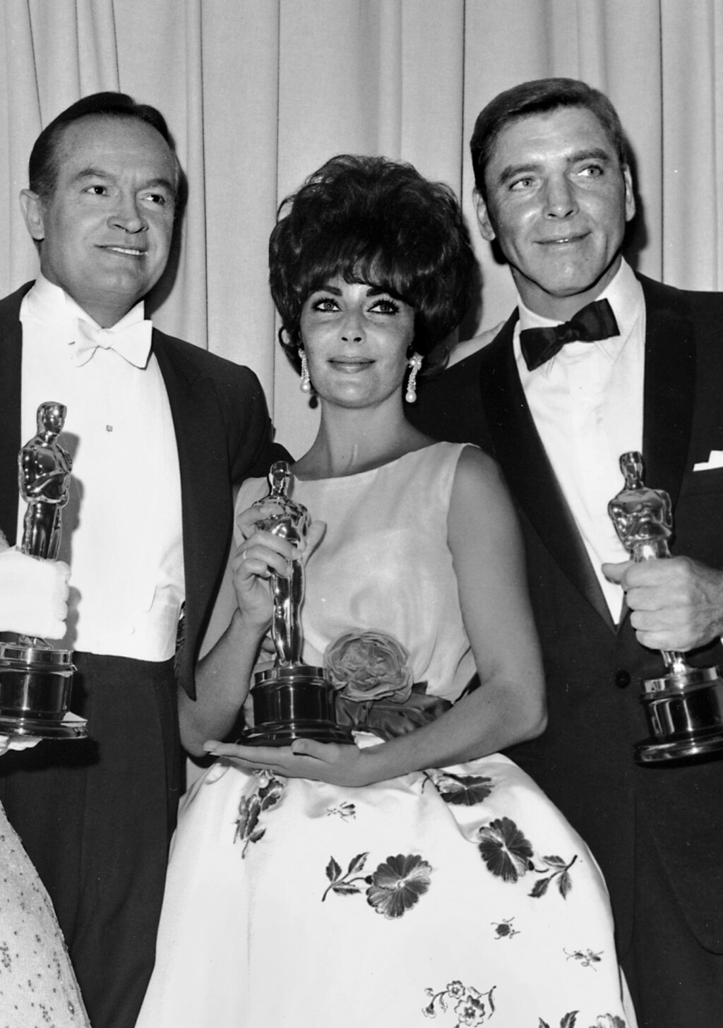 Bob Hope, Elizabeth Taylor i Burt Lancaster na Oscarima 1961.