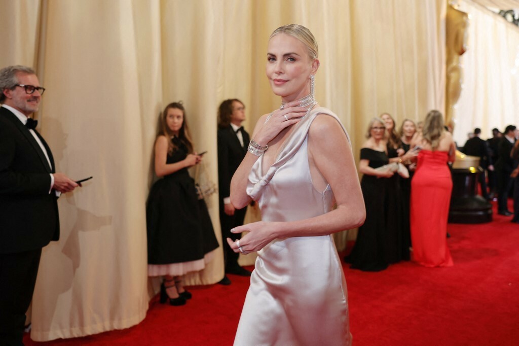 Charlize Theron na Oscarima 2024.