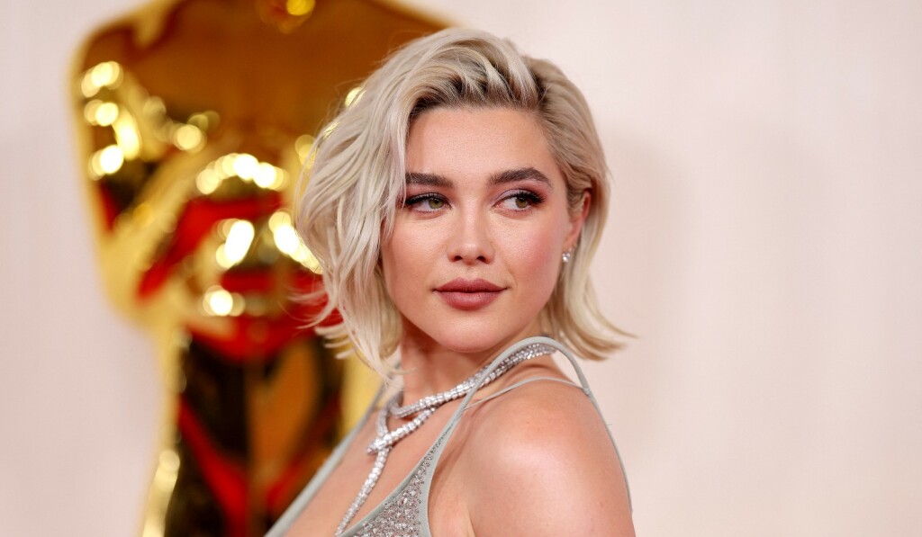 Florence Pugh u haljini Del Core - 3