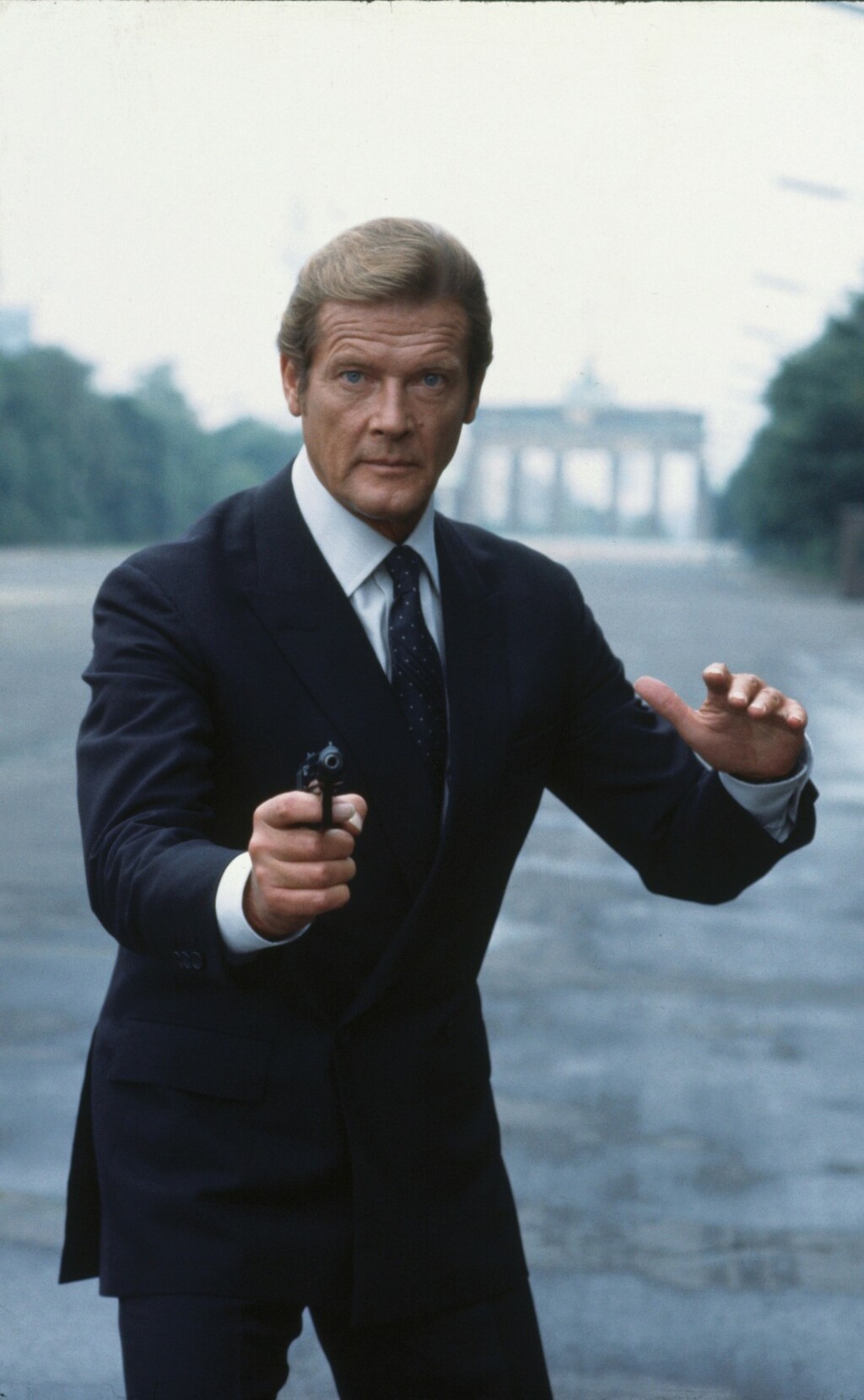 Roger Moore kao James Bond