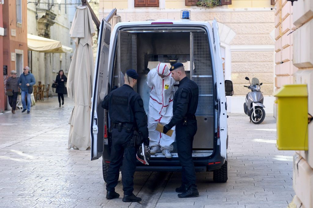 Privođenje 33-godišnjaka osumnjičenog za ubojstvo mladića u Zadru - 4