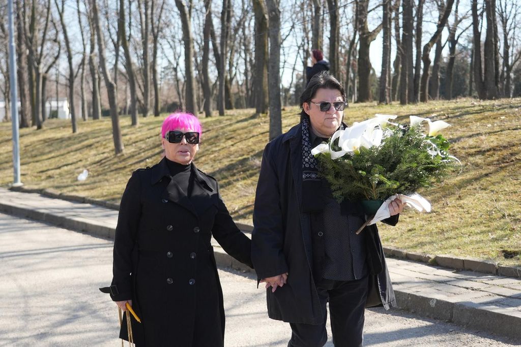 Zorica Brunclik, Miroljub Aranđelović Kemiš, Pogreb Saše Popovića