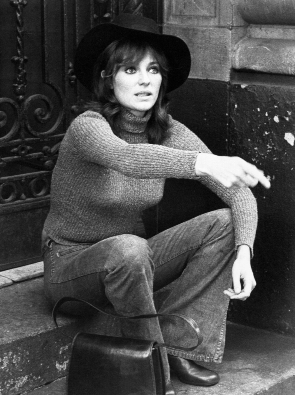 Jacqueline Bisset u trapericama trapez kroja 1971.