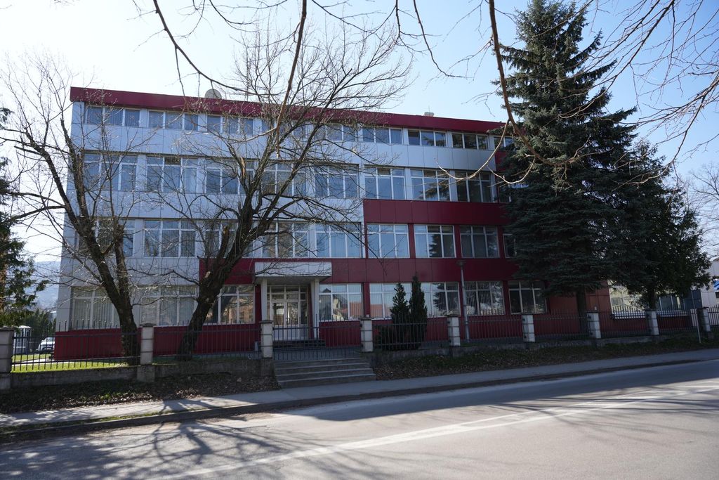 Policijske snage MUP-a RS-a u blizini zgrade SIPA-e