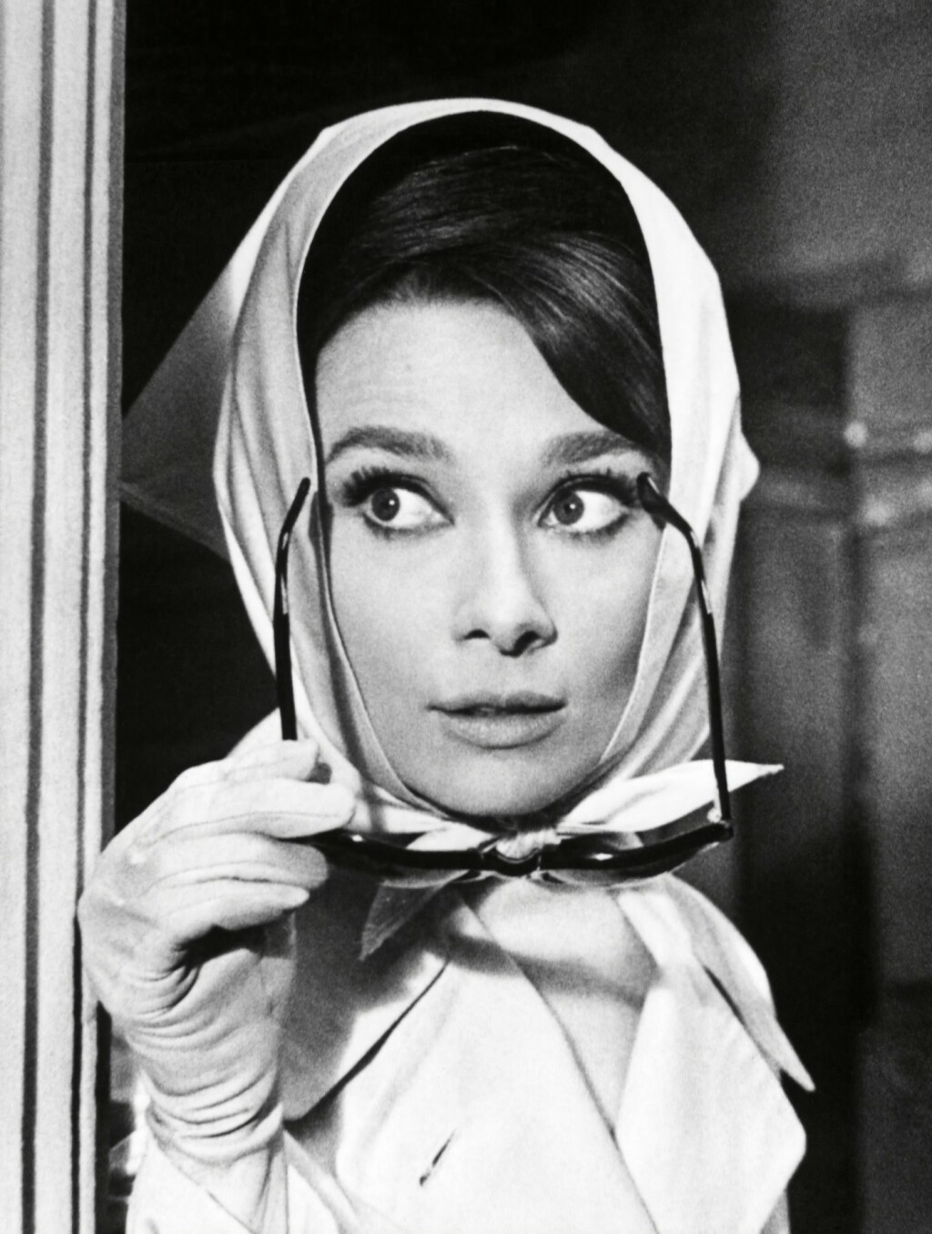 Audrey Hepburn s maramom u filmu Doručak kod Tiffanyja