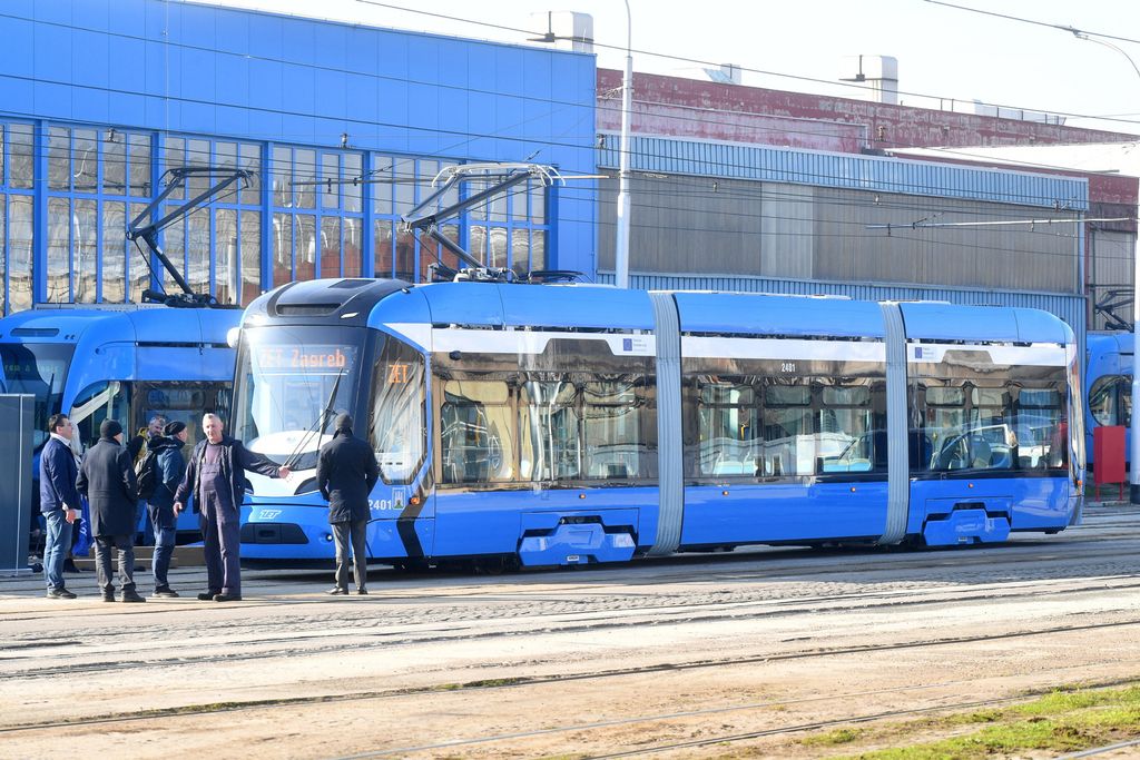 Novi tramvaj ZET-a - 1