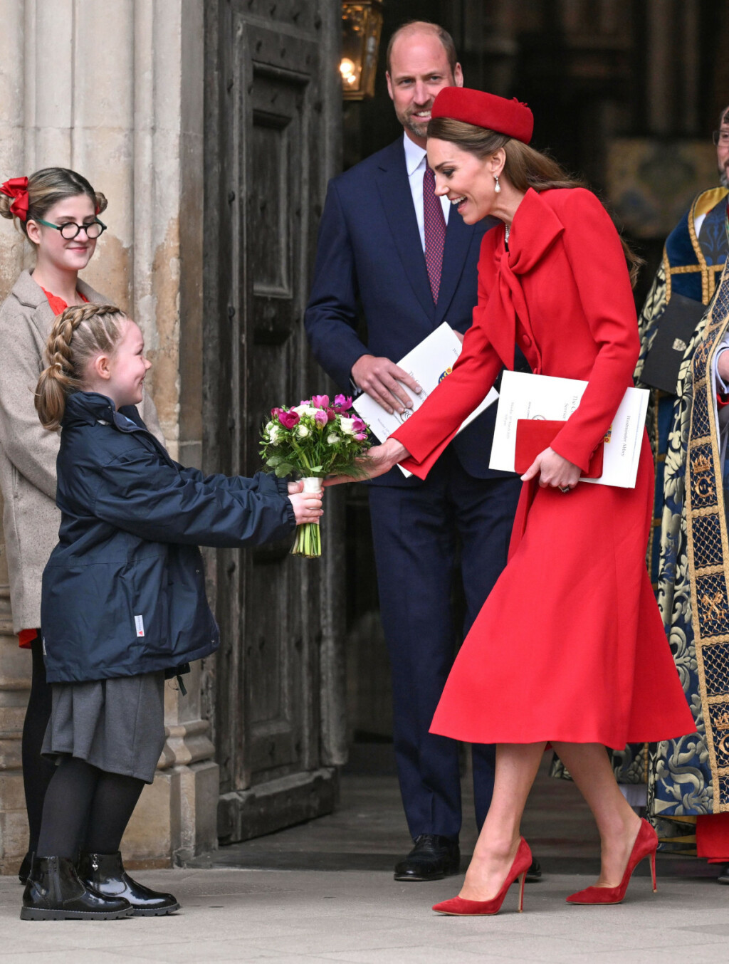 Catherine Middleton u kaputu-haljini dizajnerice Catherine Walker na proslavi Dana Commonwealtha