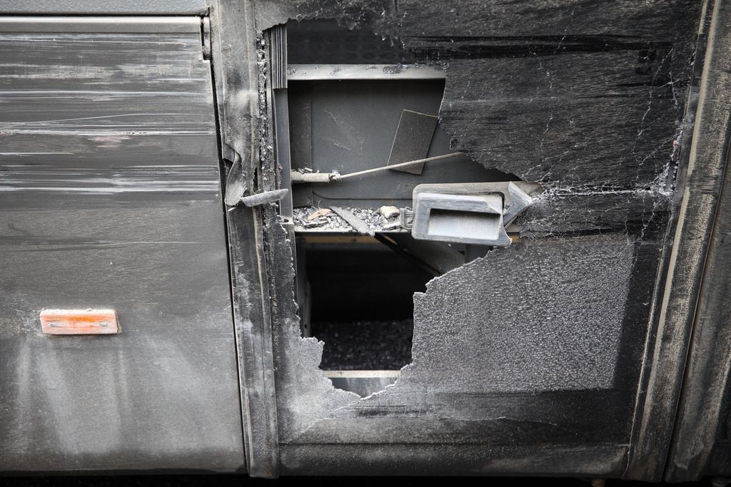 Autobus zapeo u Miramarskoj - 7