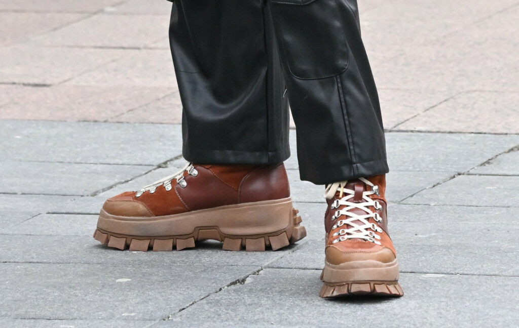 Ana Vuglač nosi gojzerice s Asosa