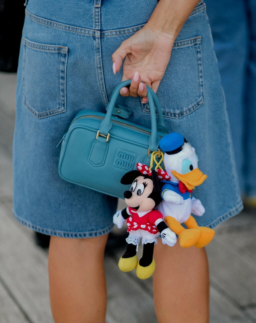 Pariško plava u street style kombinaciji s Tjedna mode - 3