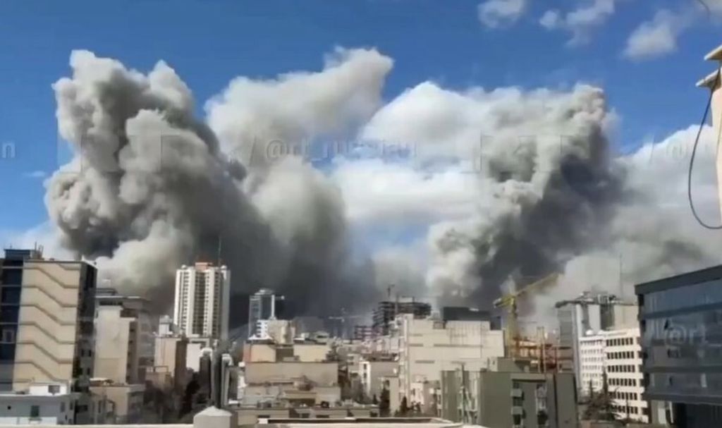 Američki Tomahawk, nosač aviona, iranska korveta i požar u luci