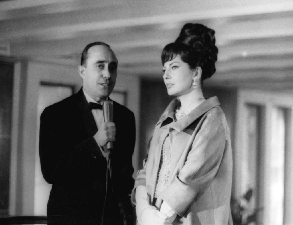 Soraya Esfandiary-Bakhtiary - 12