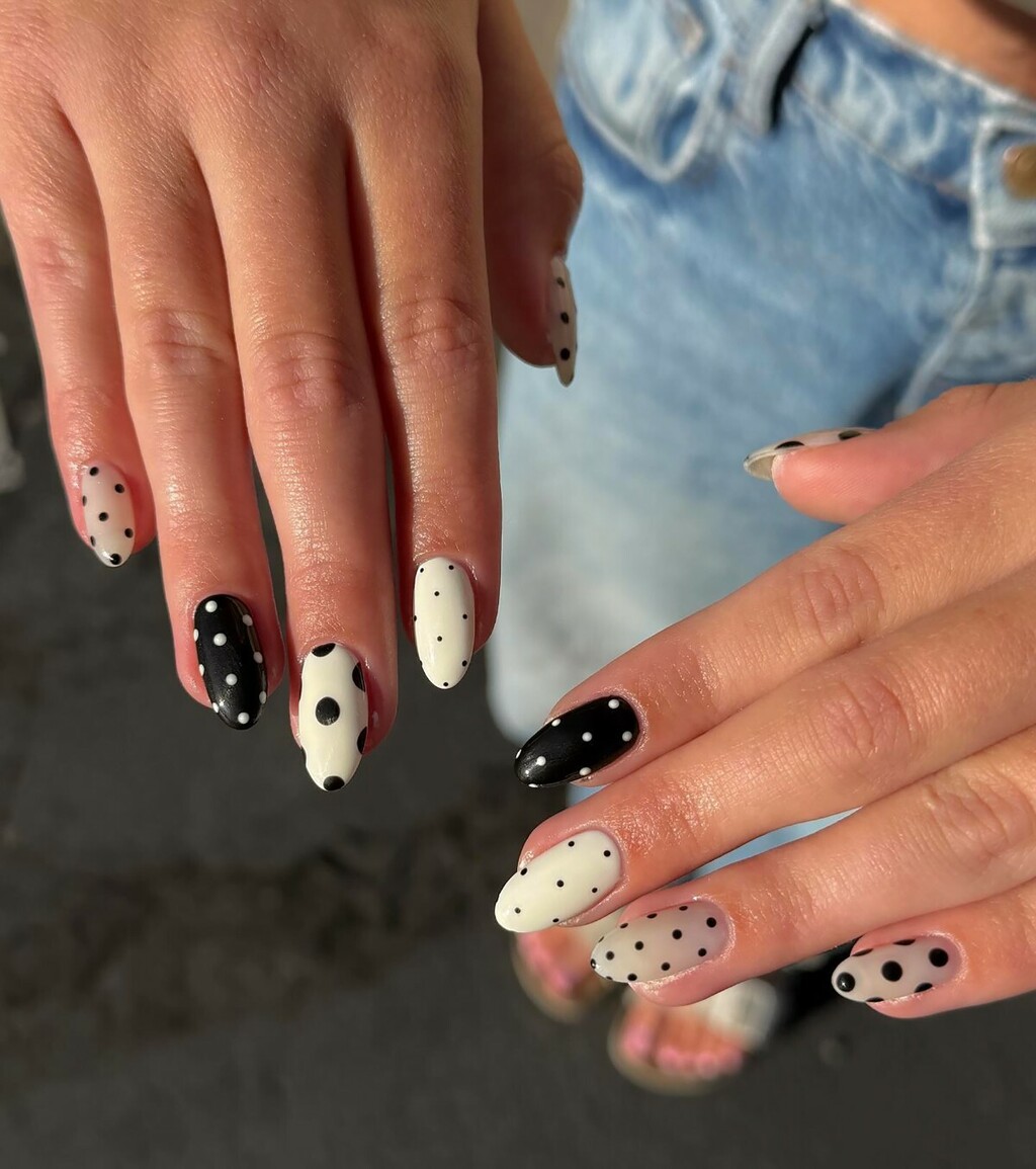 Točkasta manikura