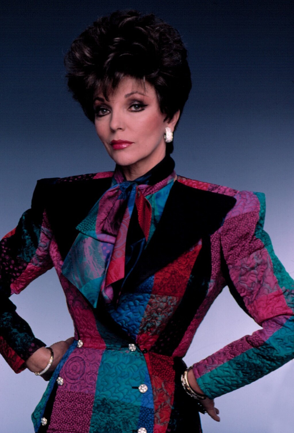 Joan Collins kao Alexis Carrington u popularnoj seriji Dinastija iz 80-ih