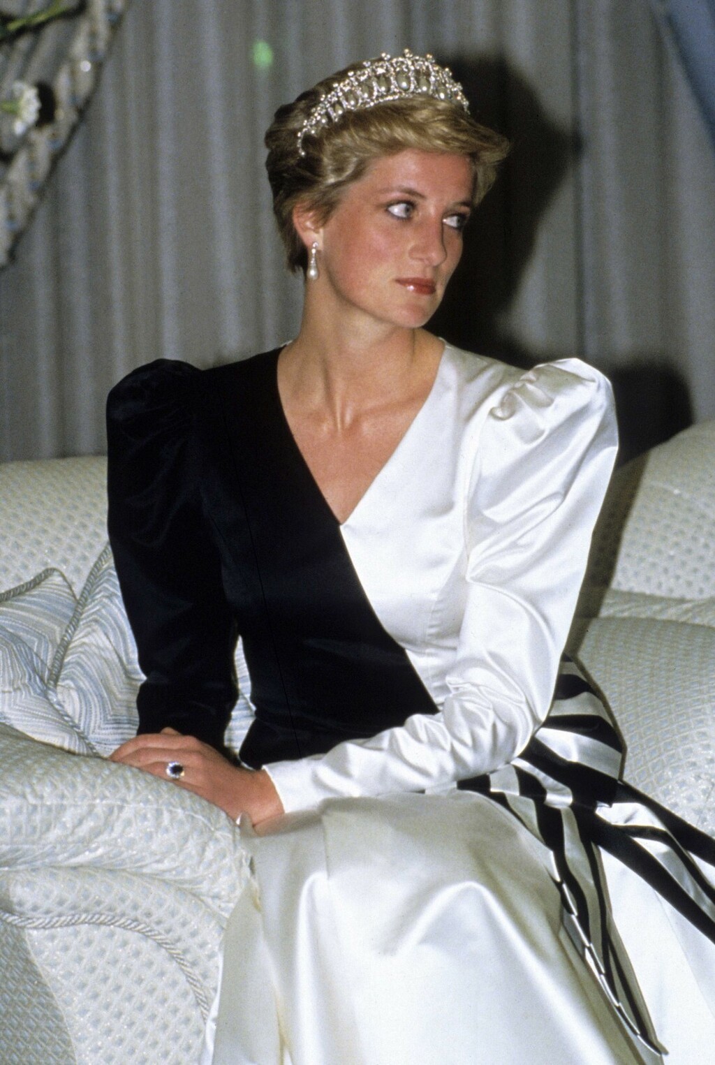 Princeza Diana nosila je odjeću predimenzioniranih ramena u 80-ima
