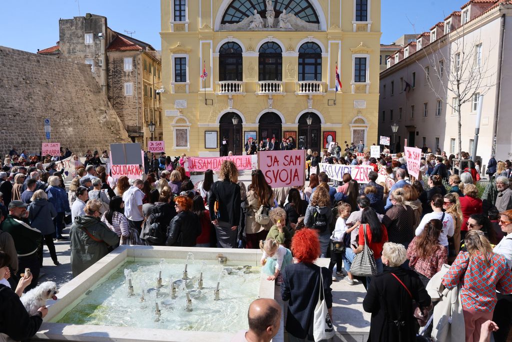 Marš u Splitu u povodu Međunarodnog dana žena - 13