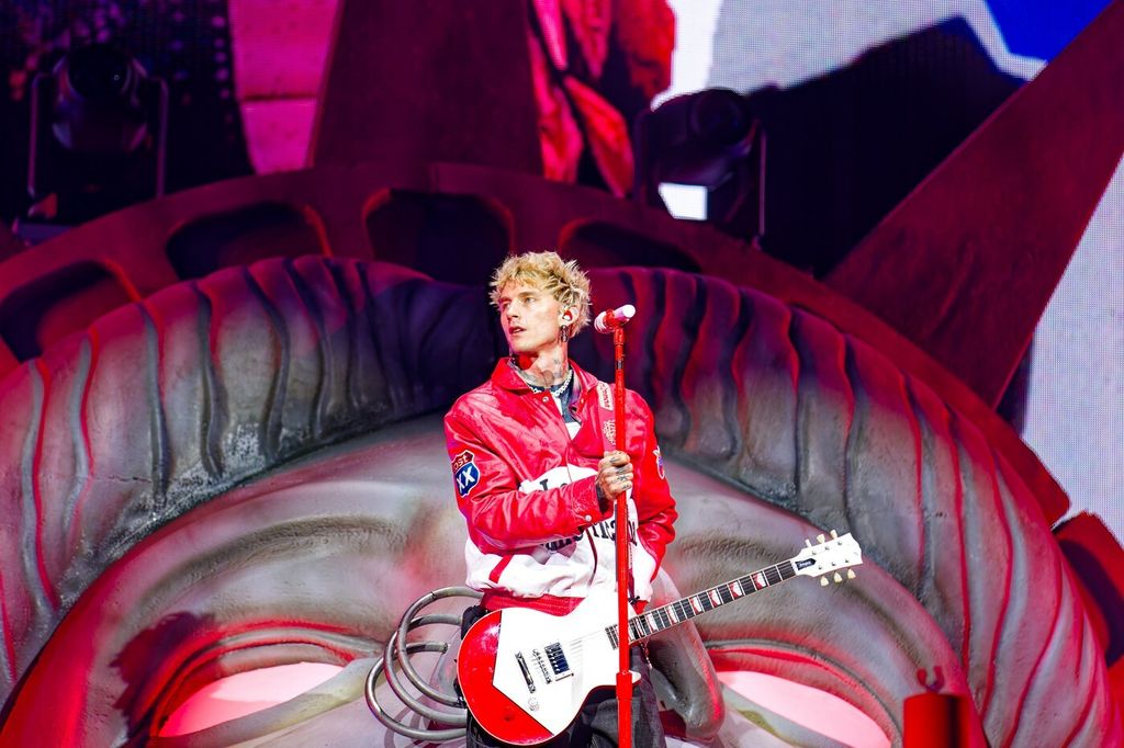 Machine Gun Kelly - 2