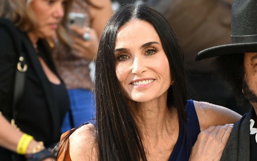 Demi Moore u Saint Laurent haljini 2026. - 2