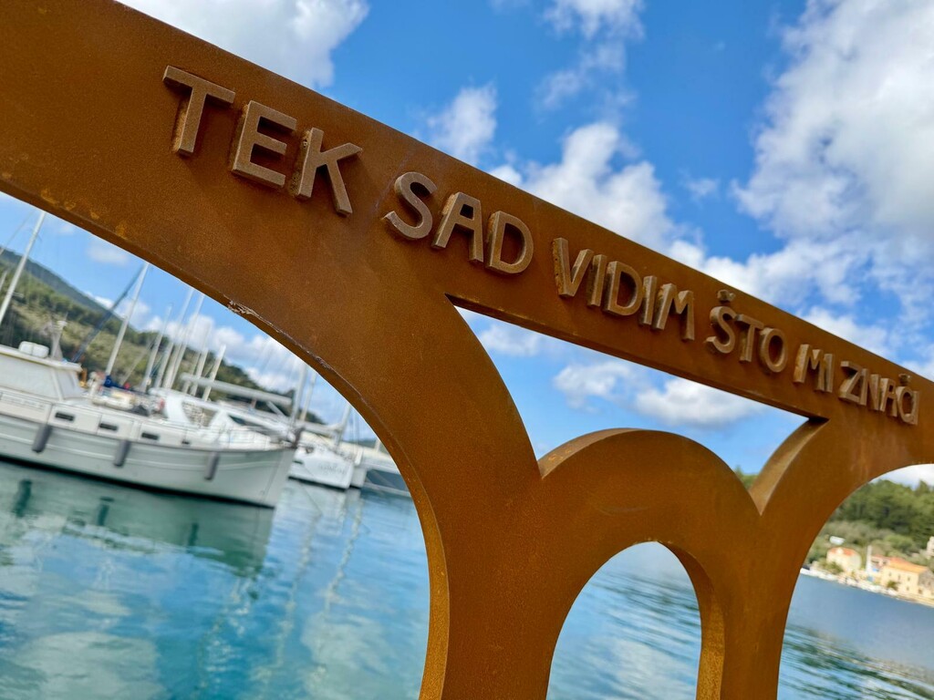 Skulptura naočala - 3