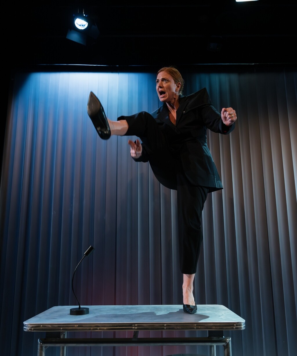 Predstava Prima Facie vodi gledatelje kroz unutarnju borbu glavne junakinje