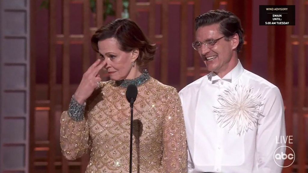 Sigourney Weaver i Baby Yoda - 3