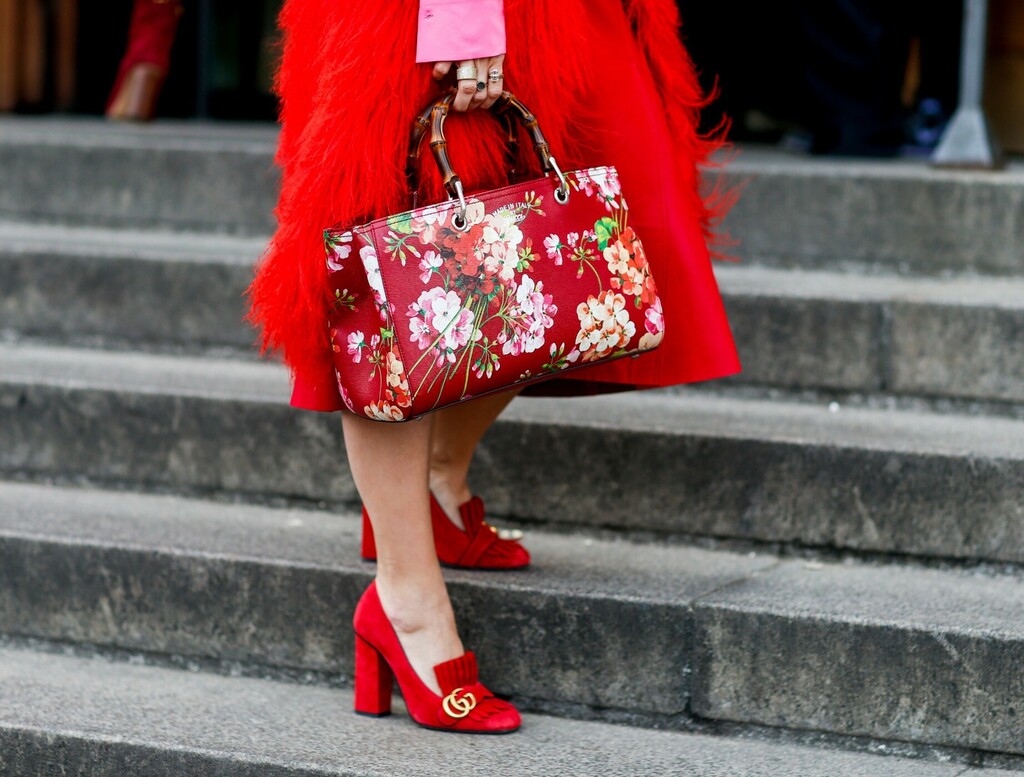 Suknje u vatrenoj nijansi crvene boje bit će veliki hit