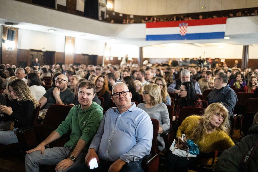 Premijera mjuzikla ''Radio Dubrava''