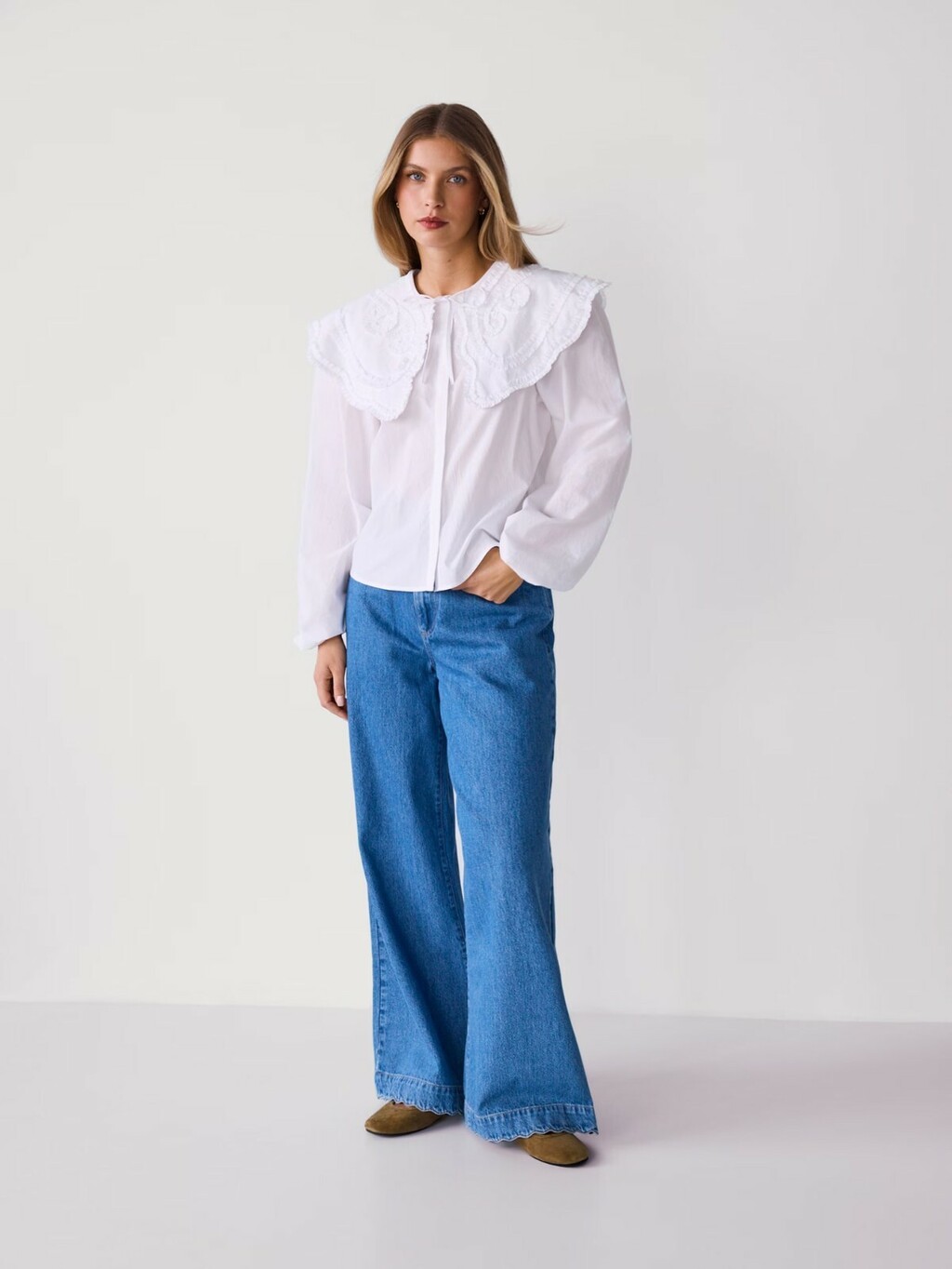 Reserved, 32,99 eura