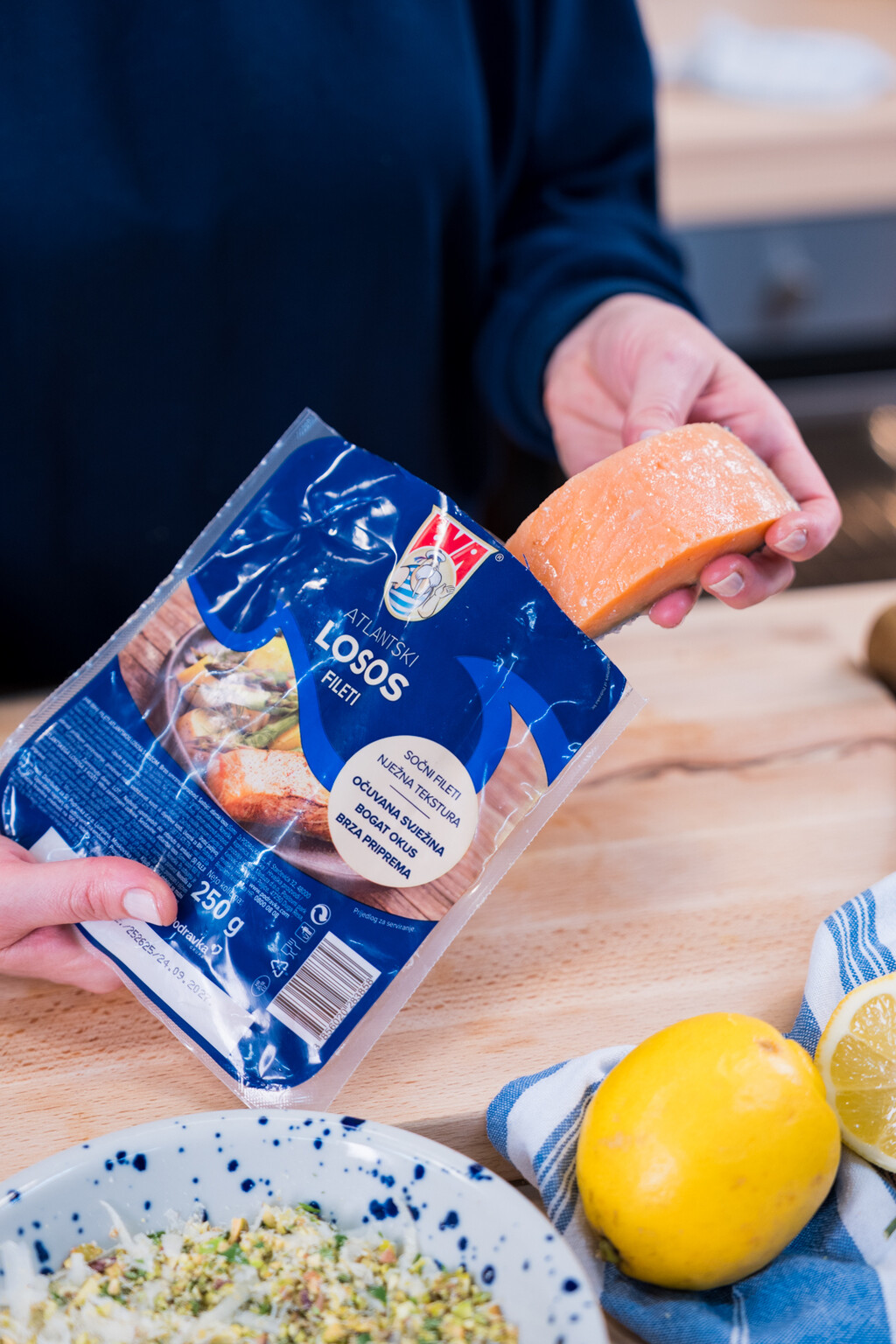 Losos s hrskavom koricom od pistacija i medom - 7