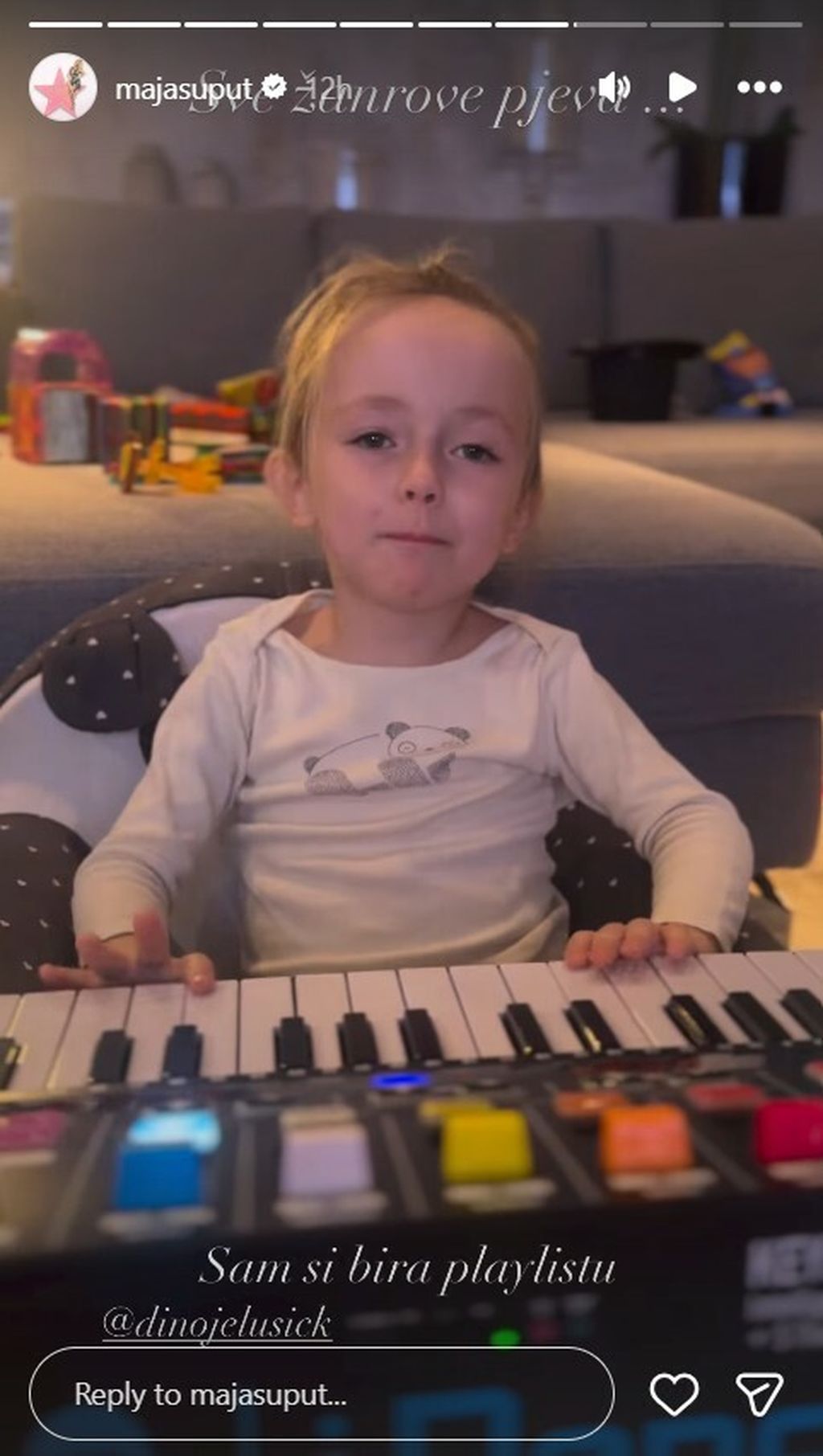 Maja Šuput na Instagramu, Bloom Tatarinov