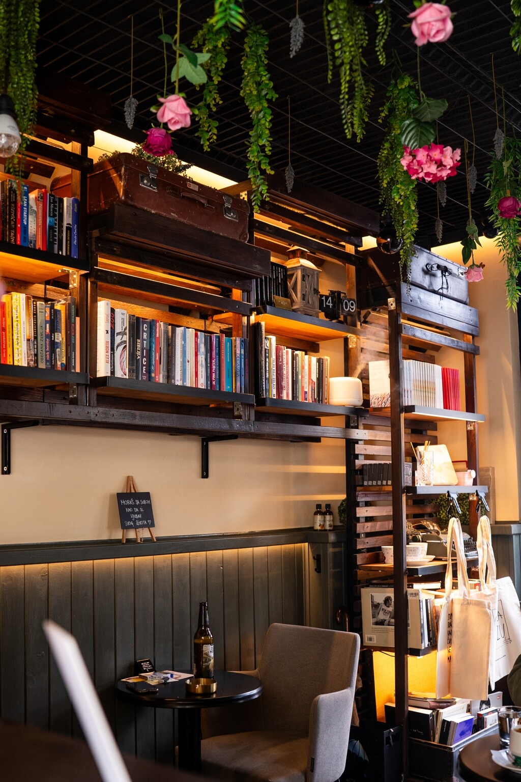 Sandro Slavnić, Kabinet