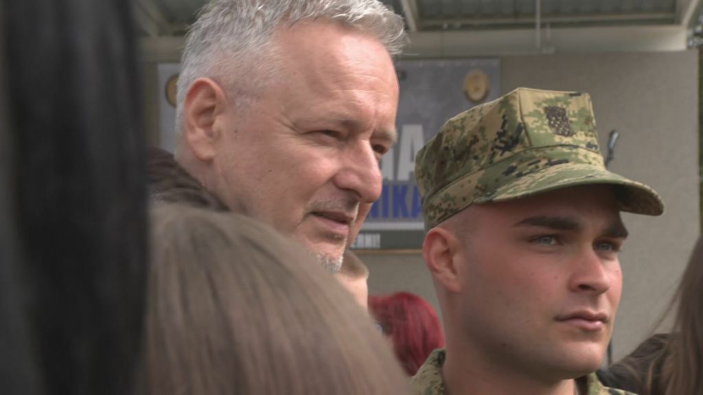 Thompson na prisezi kćeri u Požegi - 4