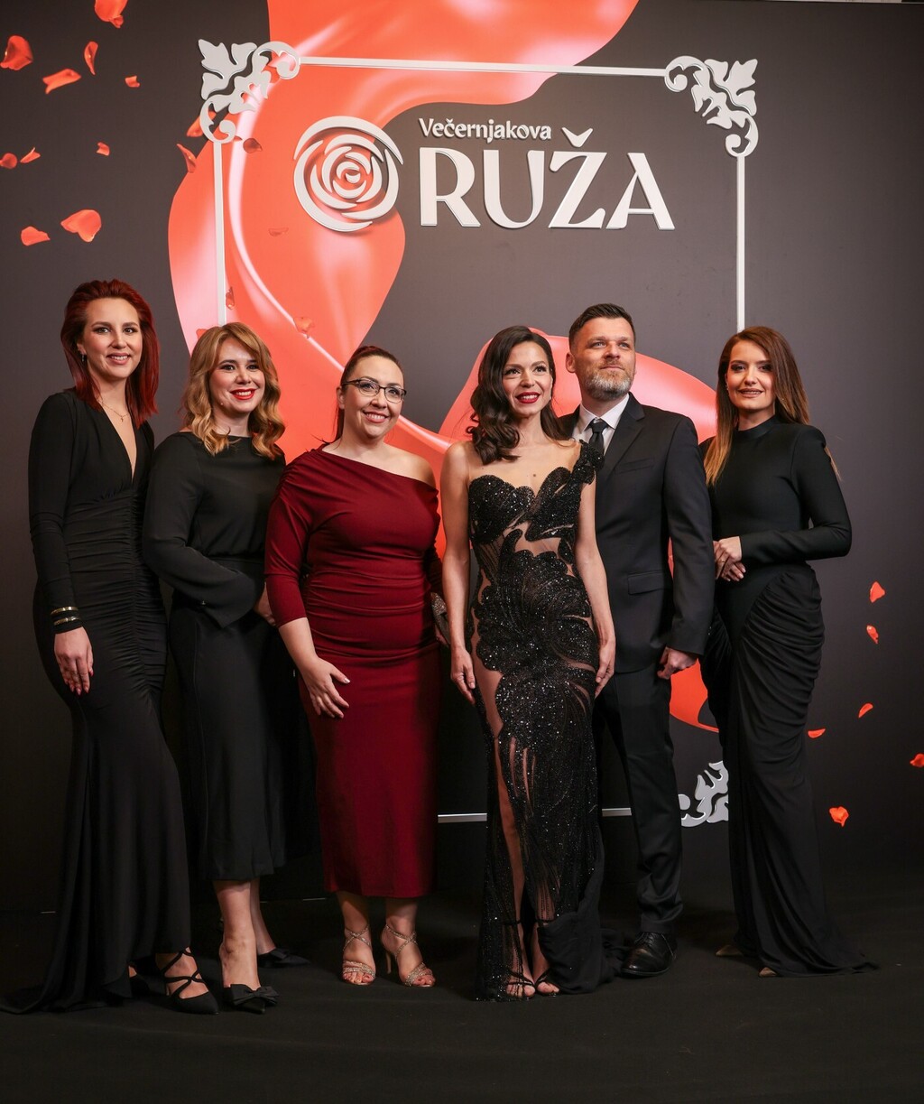 Ema Branica s kolegama