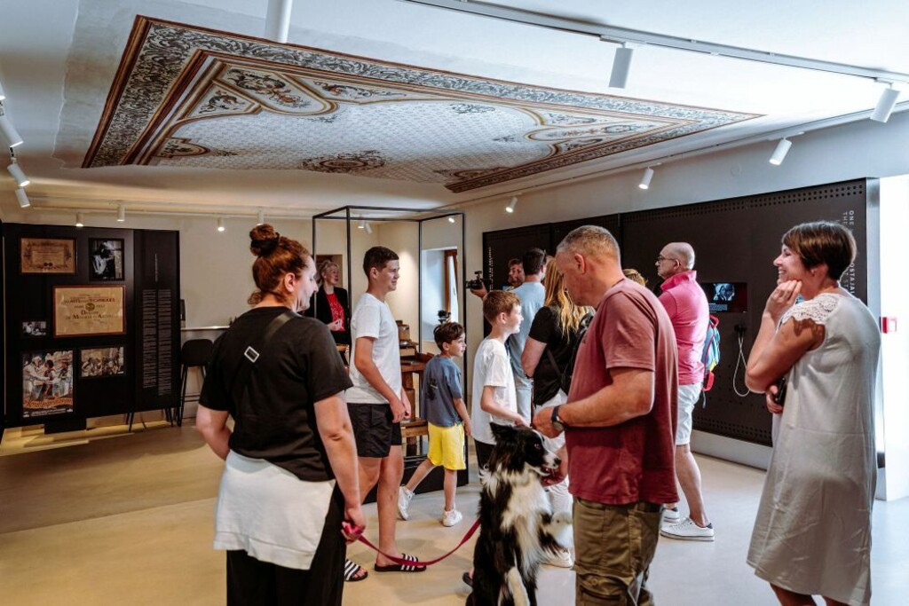 Foto iz Centra postav