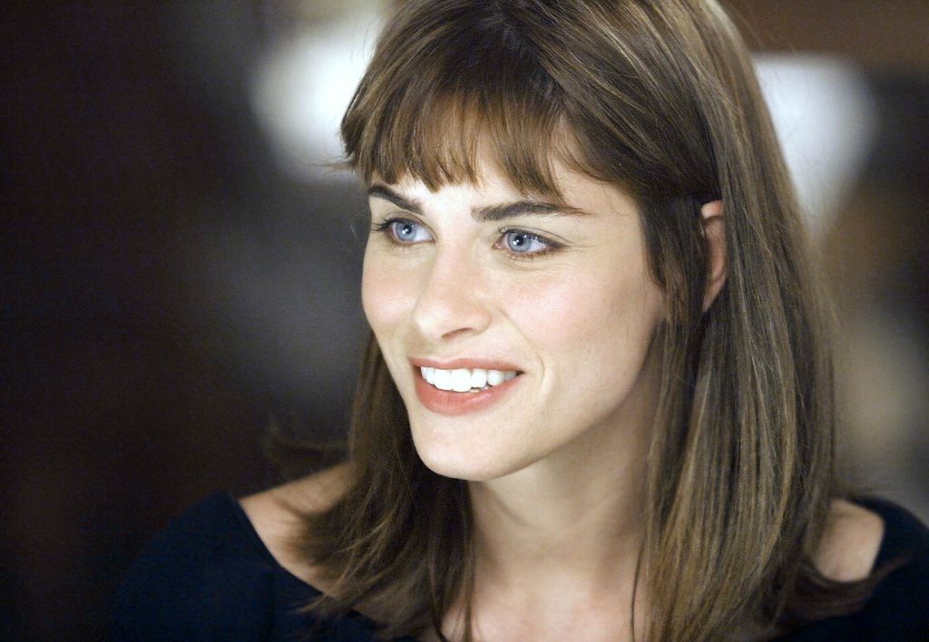 Amanda Peet
