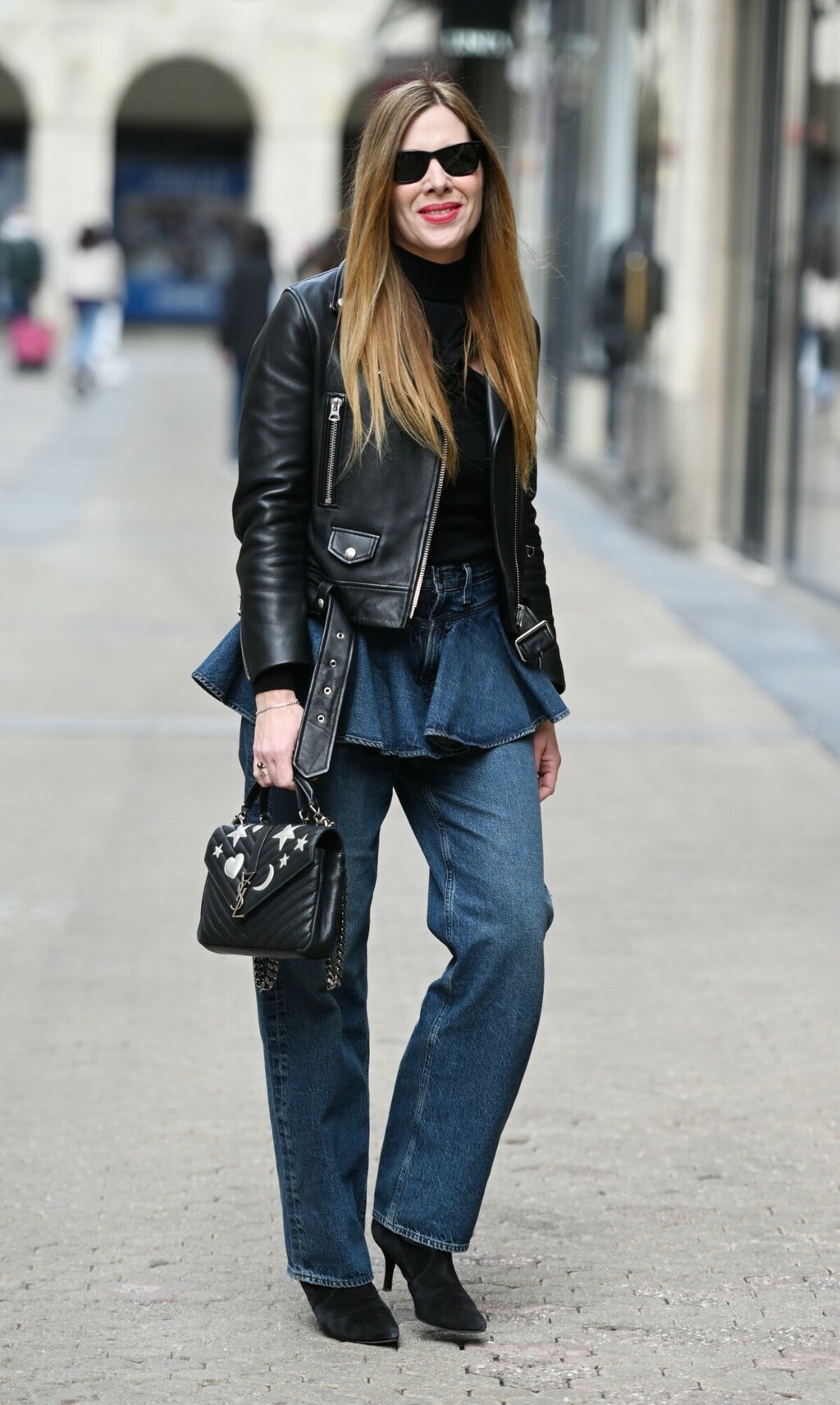 Dama iz Zagreba u peplum-trapericama