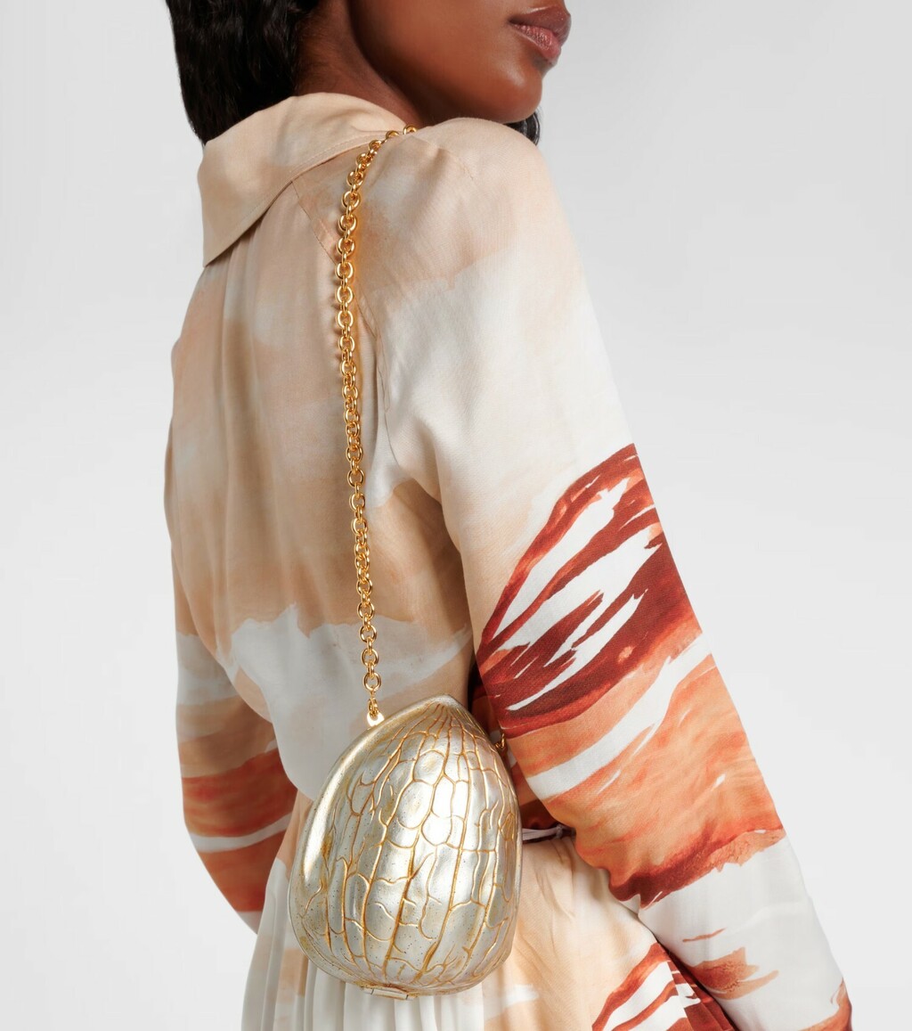 Torba u obliku oraha s potpisom brenda JW Anderson