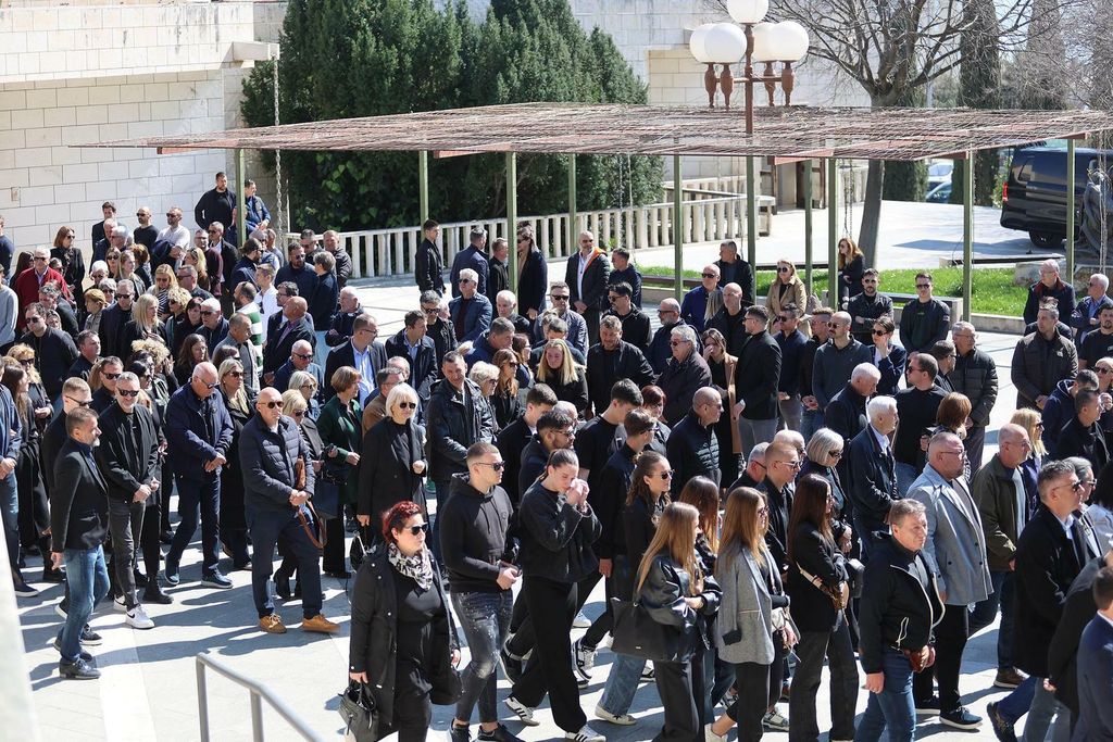 Sprovod oca Igora Tudora