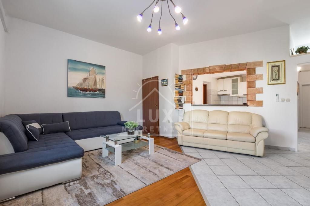 Kuća u Sutivanu na Braču