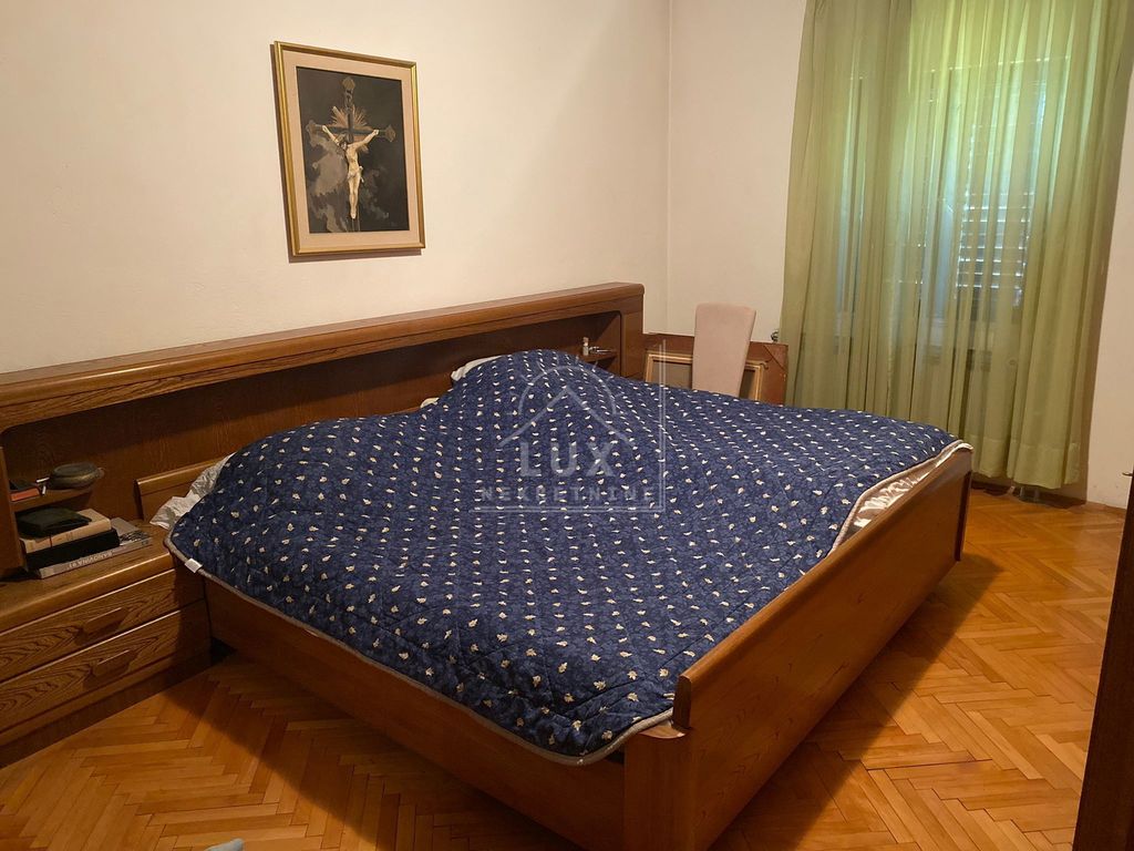 Kuća u Sutivanu na Braču