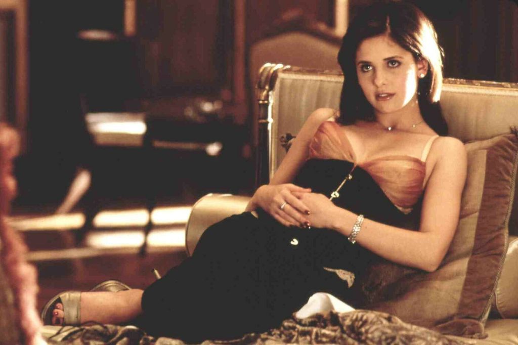 Sarah Michelle Gellar - 33