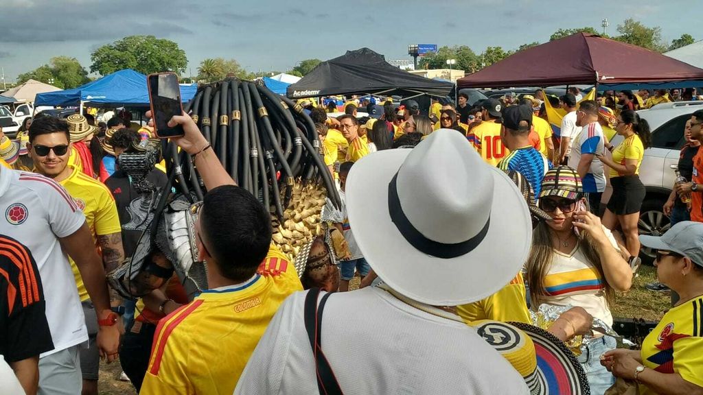 Navijači pred utakmicu Hrvatska - Kolumbija - 1