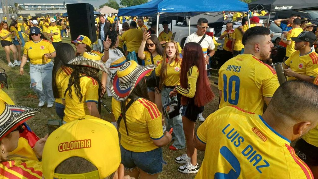 Kolumbijski navijači uoči utakmice