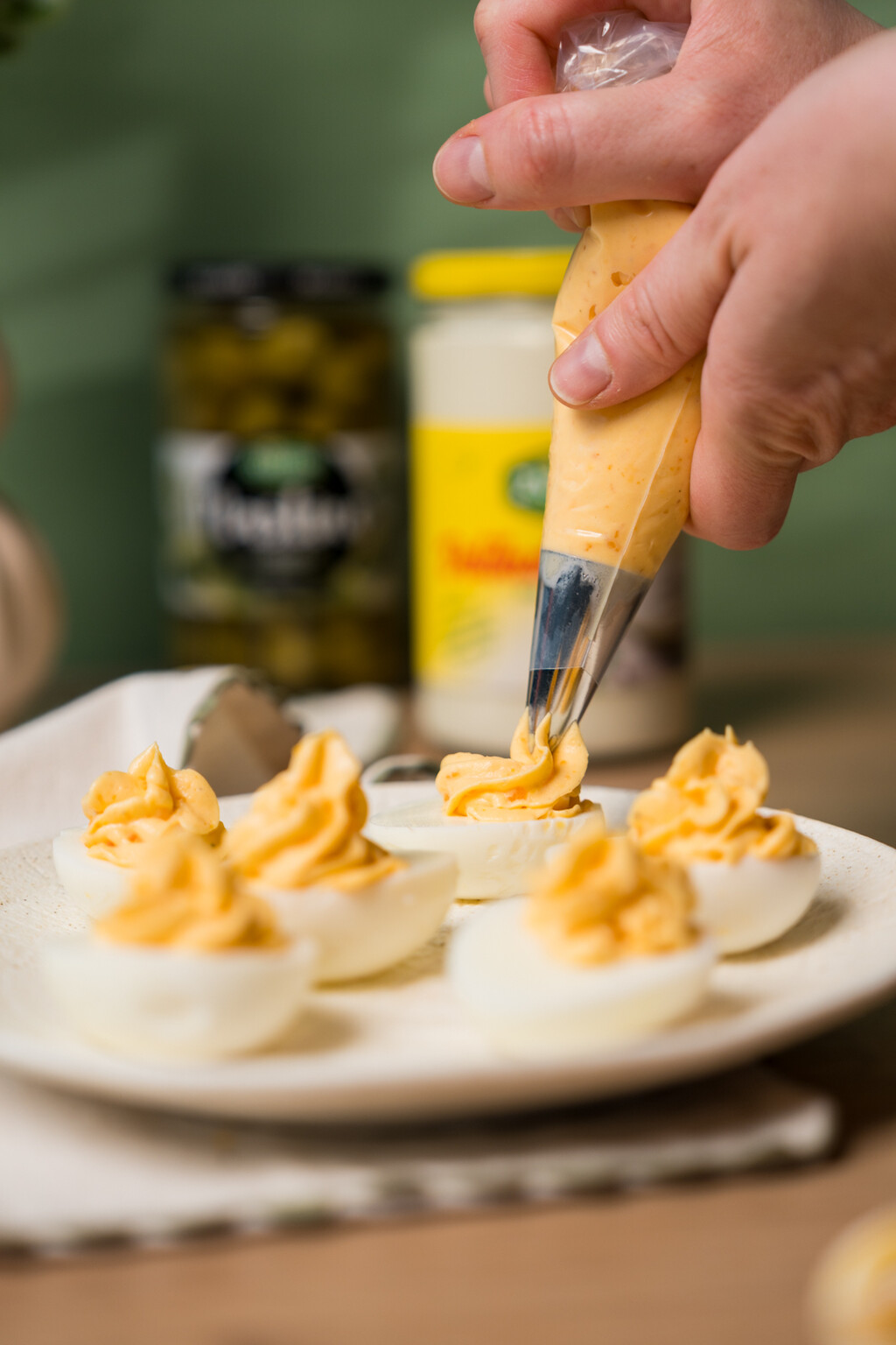 Punjena jaja inspirirana martinijem