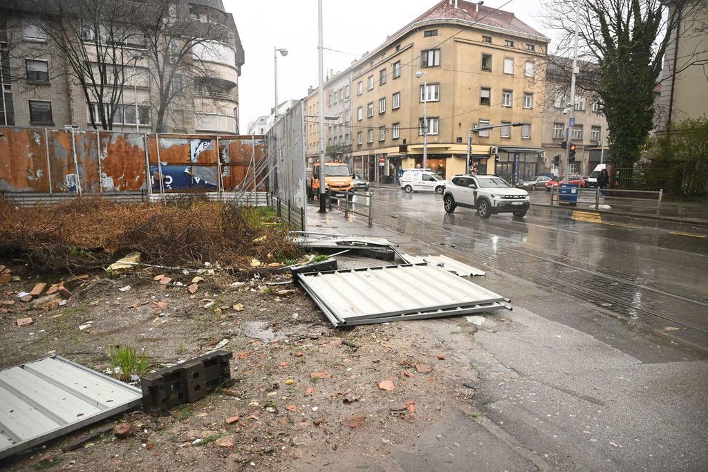 Veliki broj linija je ili u prekidu ili je preusmjeren