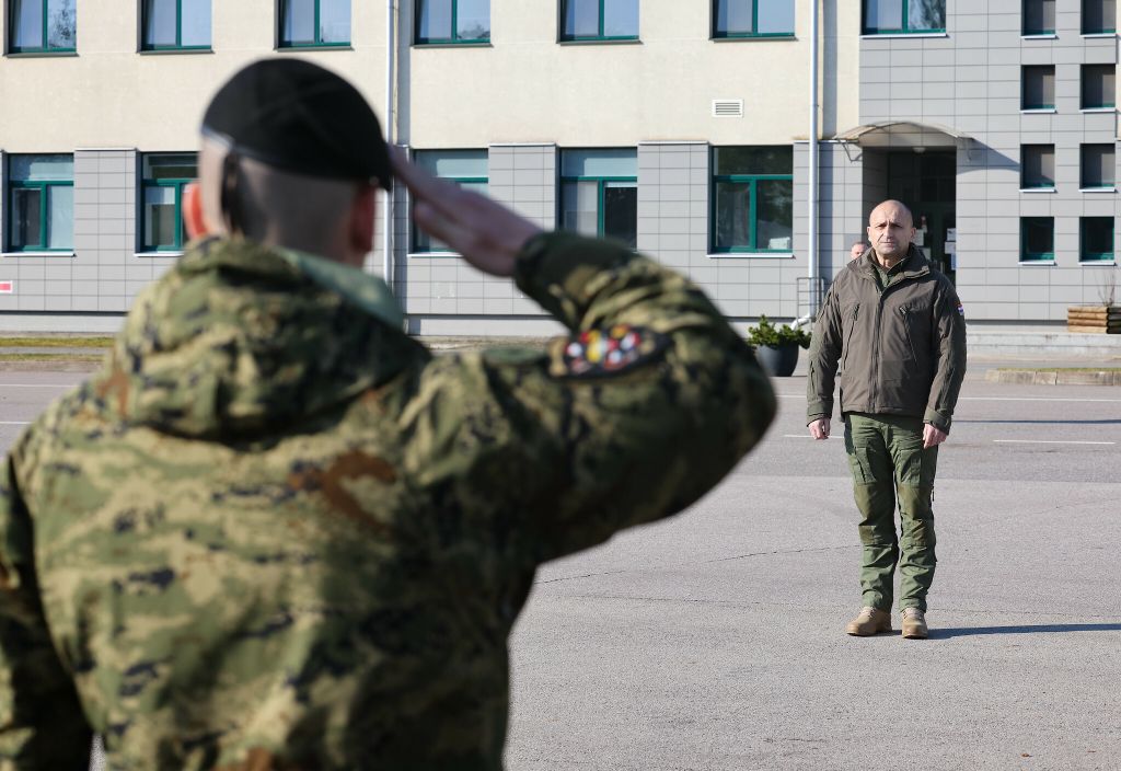 Ministar Anušić obišao hrvatske vojnike u Litvi - 1