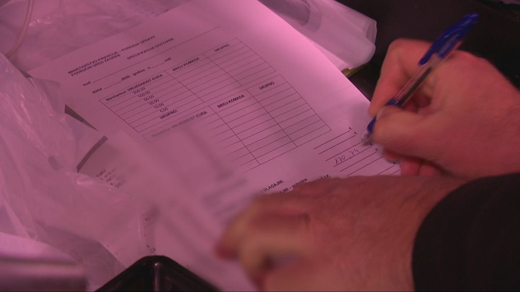 Porezni inspektori u akciji - 1