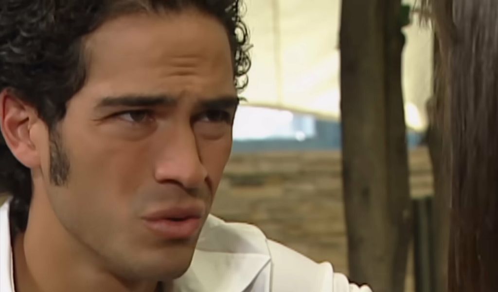 Alfonso Herrera - 16