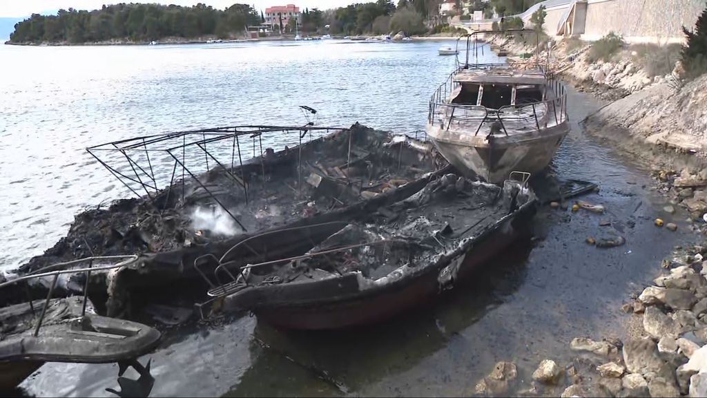 Izgorjelo šest plovila u Omišlju